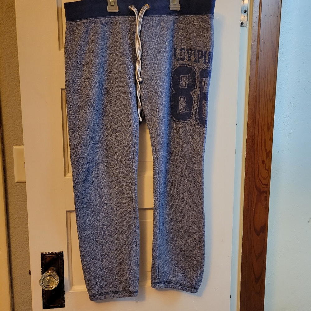 Cropped sweatpants